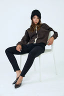 Pantalon slim noir push-up ANA & LUCY pour femme.