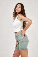 Schmale „Carmella“-Shorts