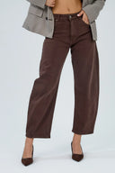 Jeans barrel cropped marron de la marque ANA & LUCY